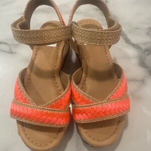 NWB Dolce Vita girls Sandals with Pink and Tan with Velcro Straps
